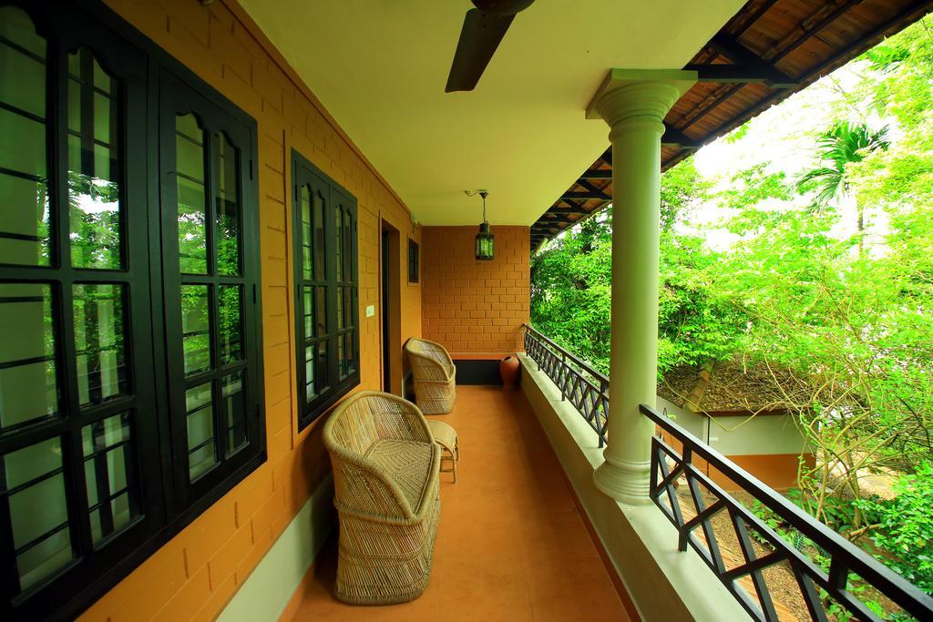 Malakkarethu House Apartment Aranmula Exterior photo